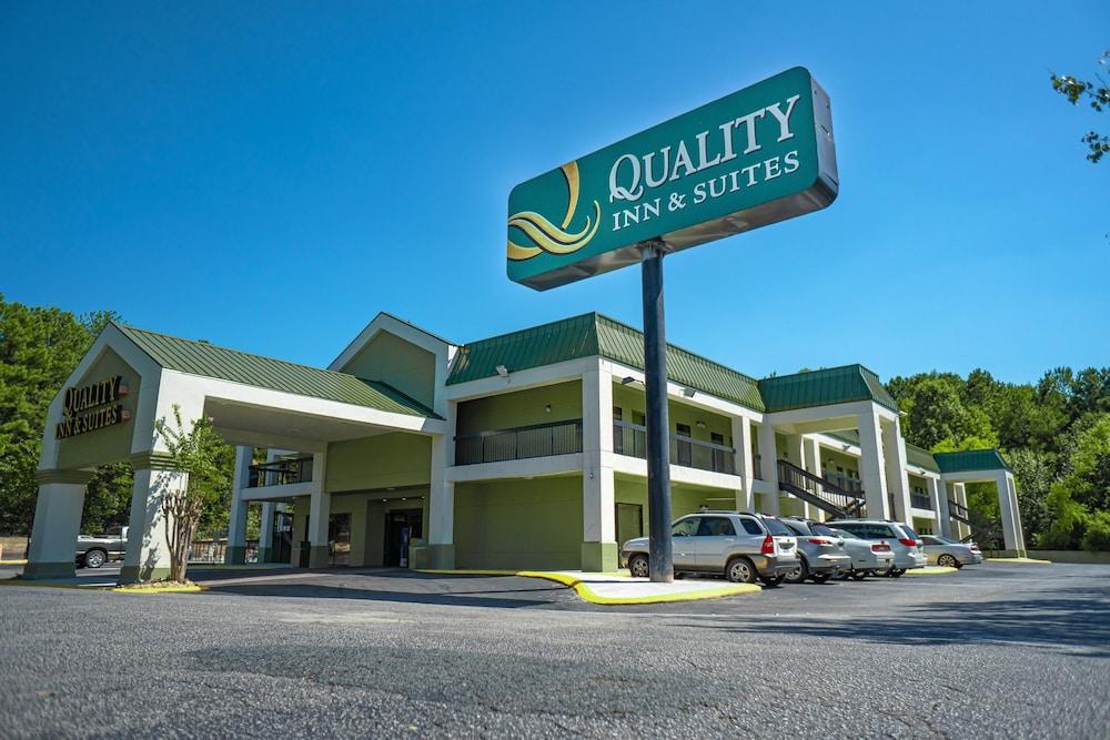 Quality Inn & Suites Near Six Flags - Austell Exterior photo