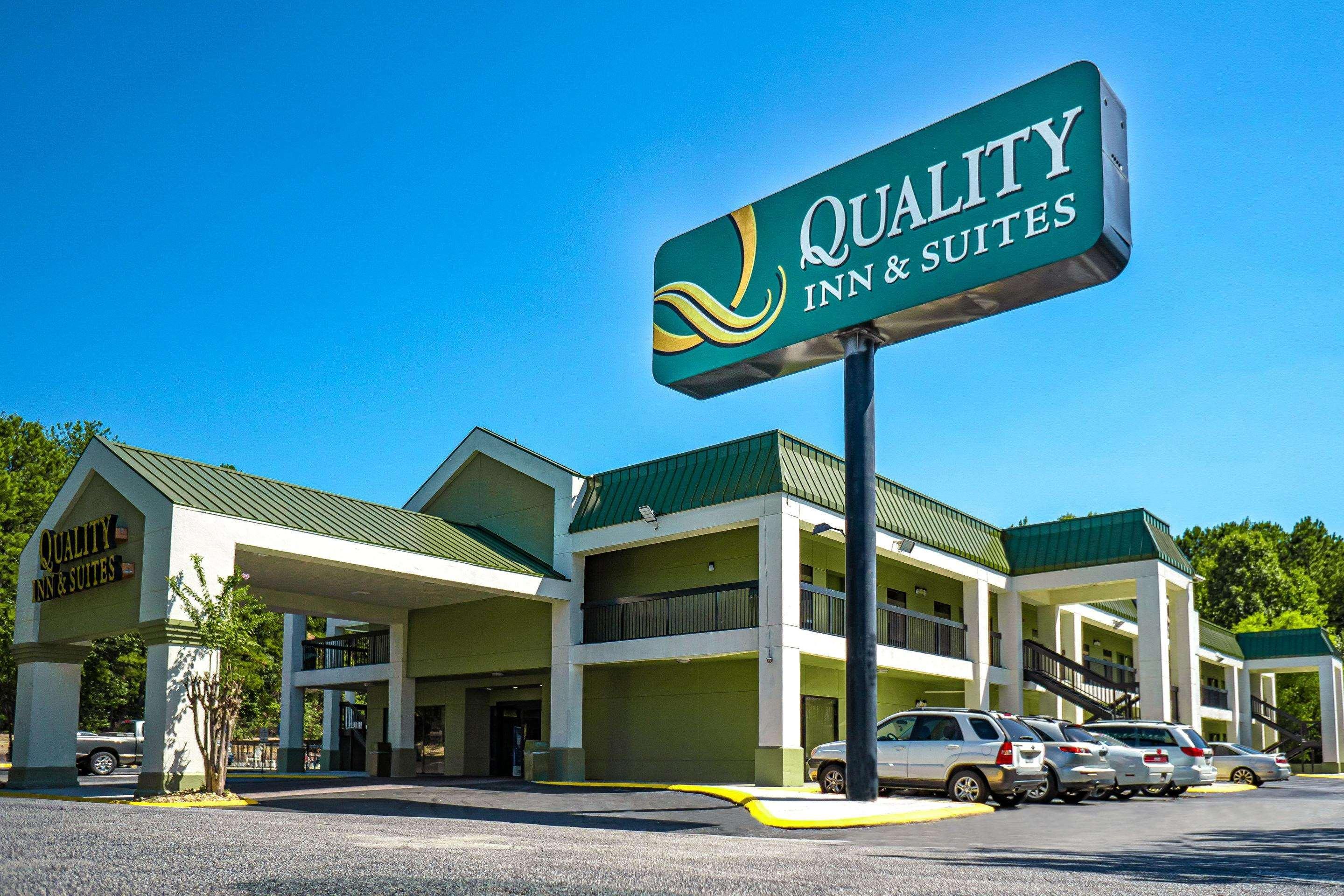 Quality Inn & Suites Near Six Flags - Austell Exterior photo